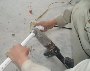 伊宁漏水维修电话